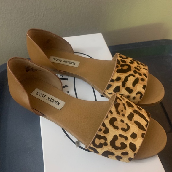 Leopard flats - Picture 2 of 4